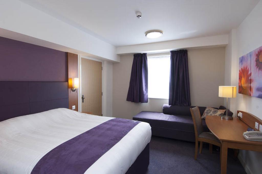 Premier Inn Birmingham City - Waterloo St Habitación foto