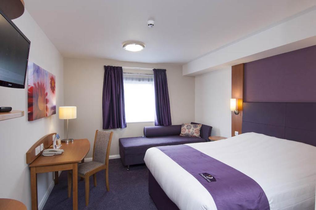 Premier Inn Birmingham City - Waterloo St Exterior foto