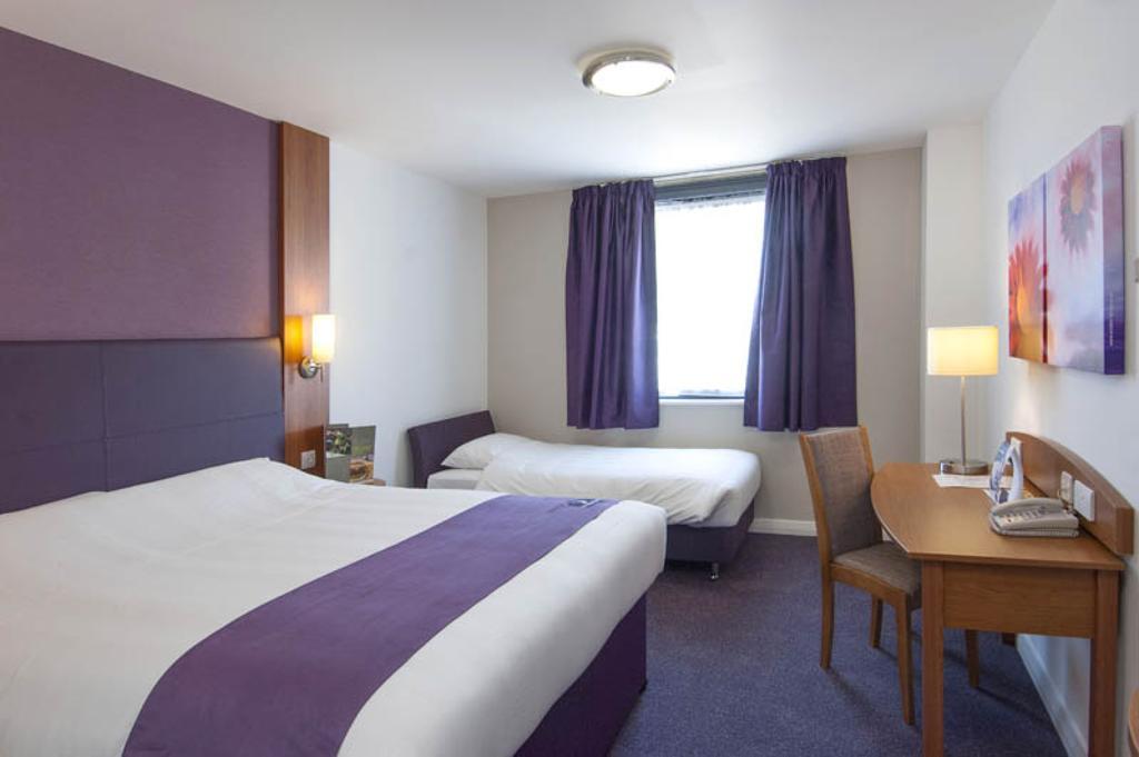 Premier Inn Birmingham City - Waterloo St Exterior foto